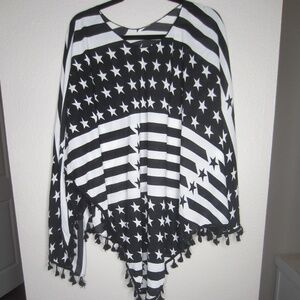 American Flag Poncho Black/White - One Size